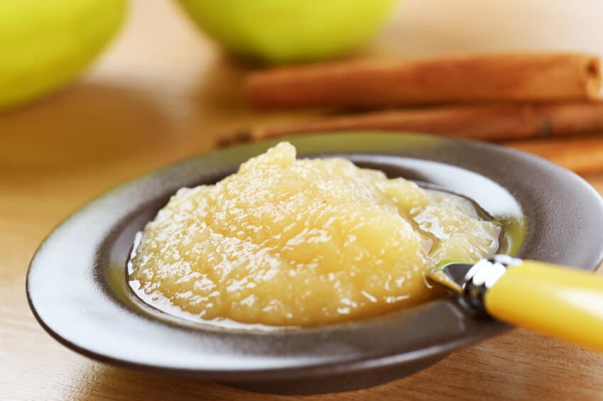 Raw homemade applesauce recipe - Dr. Axe