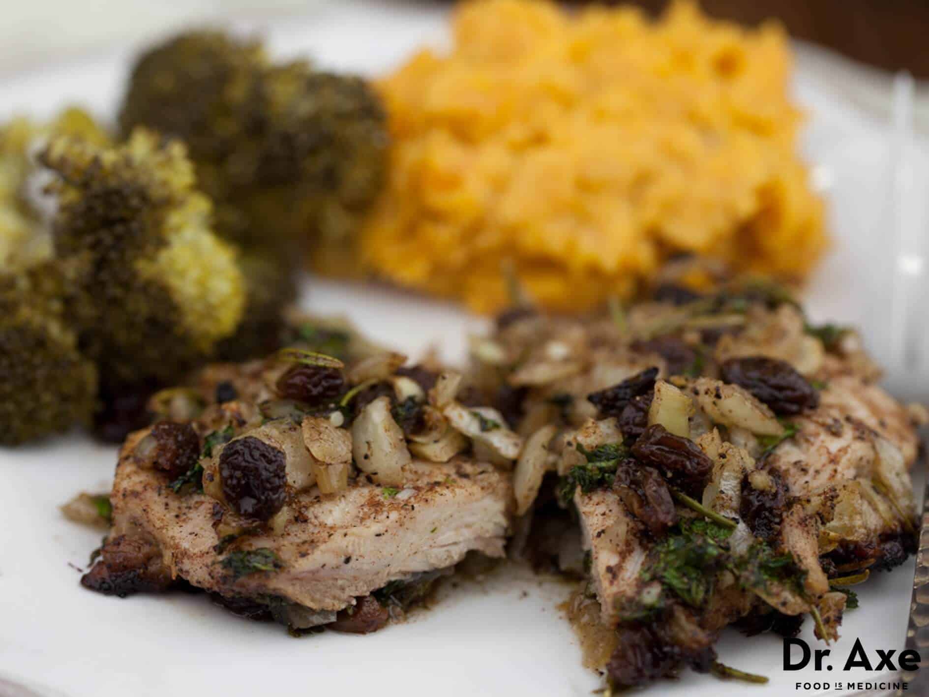 Garlic baked chicken recipe - Dr. Axe