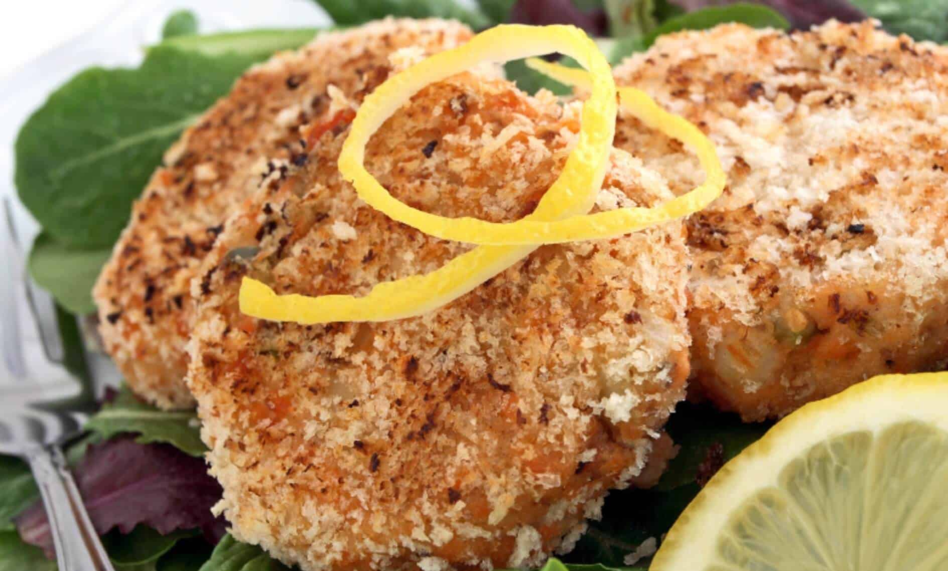 Salmon cakes recipe - Dr. Axe