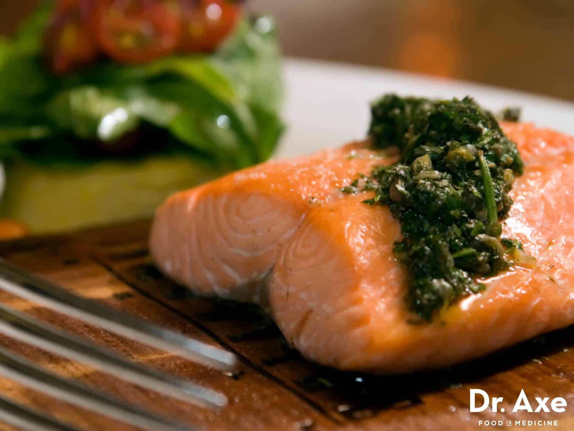 Pecan pesto salmon recipe - Dr. Axe