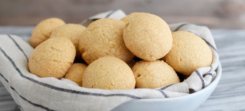Gluten-free dinner rolls - Dr. Axe