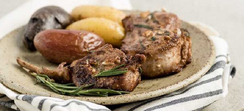 Grilled lamp chops - Dr. Axe
