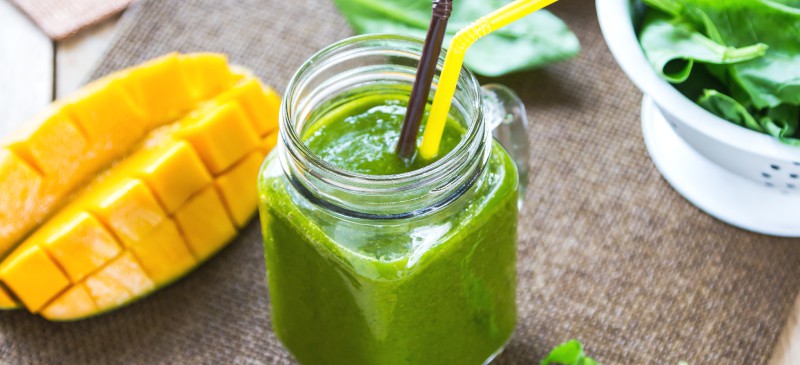 Green beastie smoothie - Dr. Axe