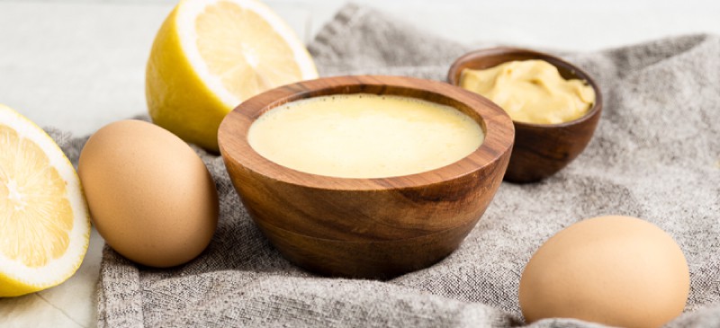 Easy hollandaise sauce - Dr. Axe